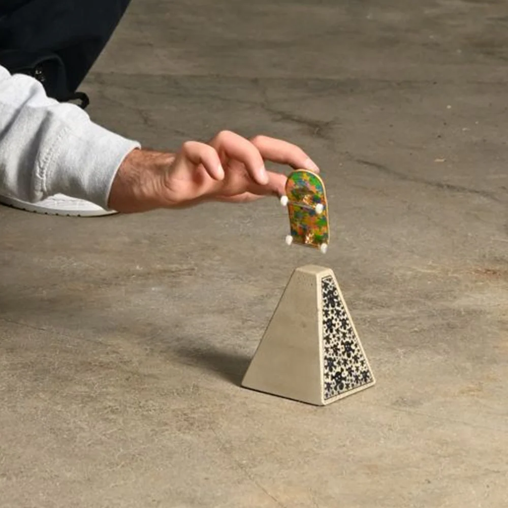 Blackriver Fingerboard Ramp - Wallie Pylon 2.0 - Image 3