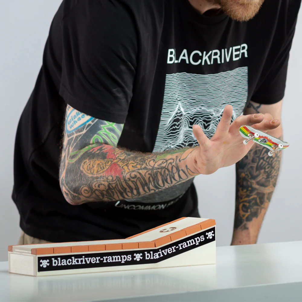 Blackriver Fingerboard Ramps - Brick Curb - Image 3