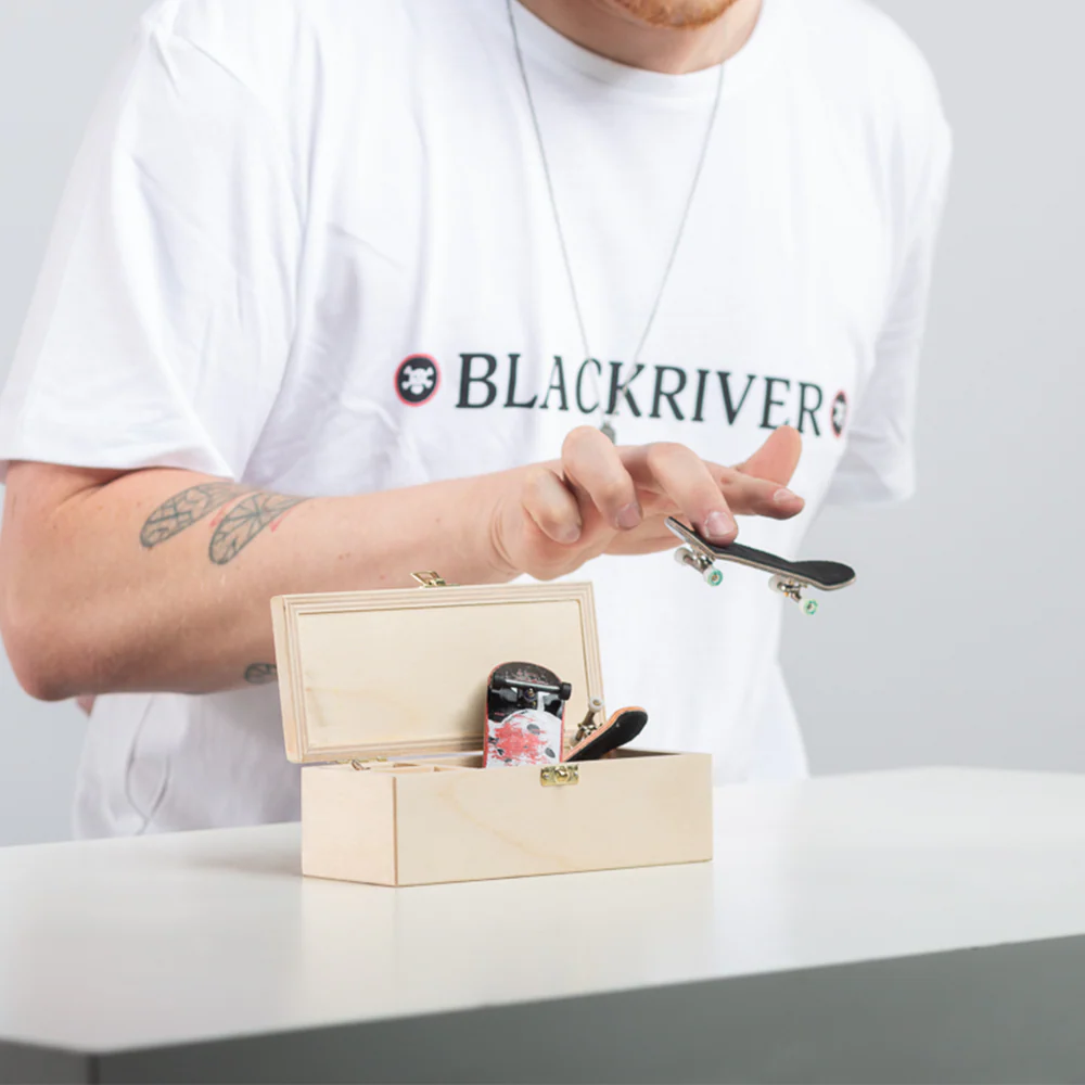 Blackriver Fingerboard Storage Box - Image 4