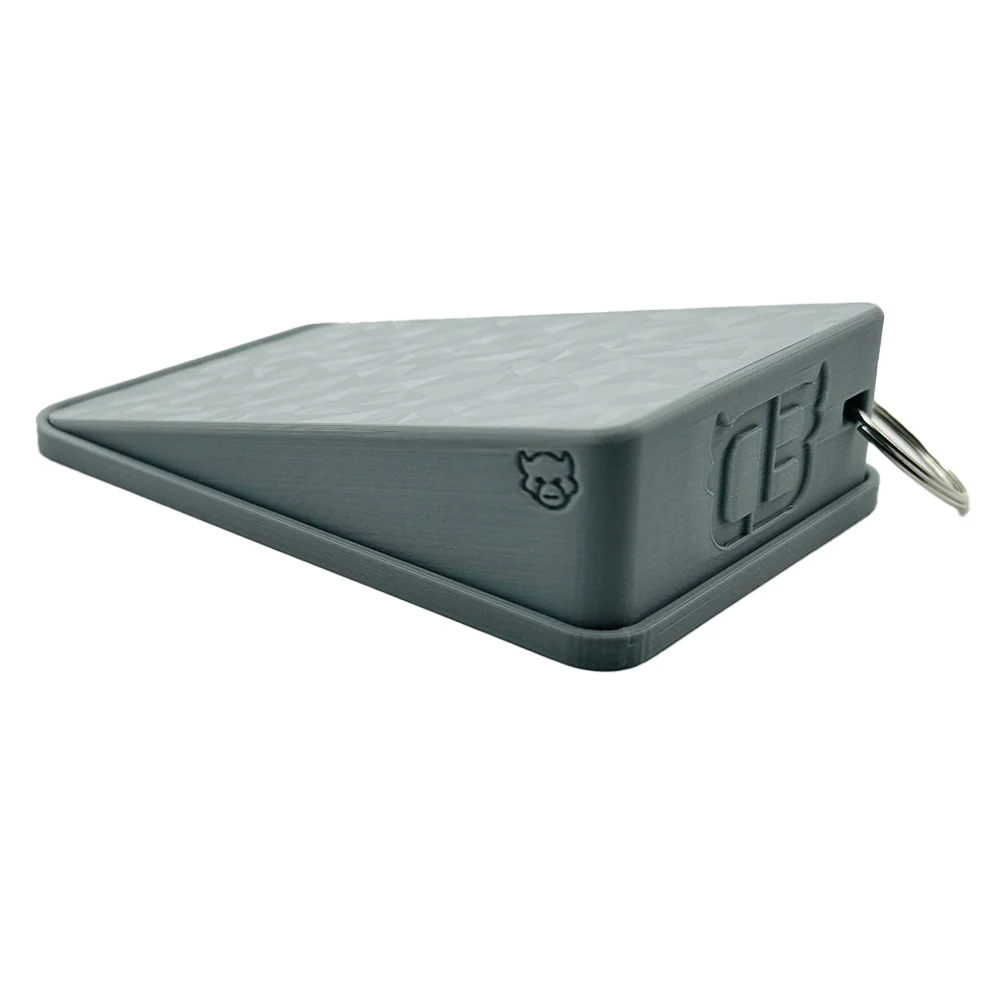 DecentBit Fingerboard Ramp - Keychain Kicker - Image 9