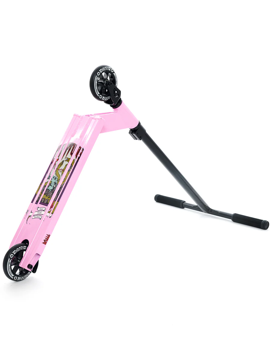 District Titus Pro Scooter - Image 6