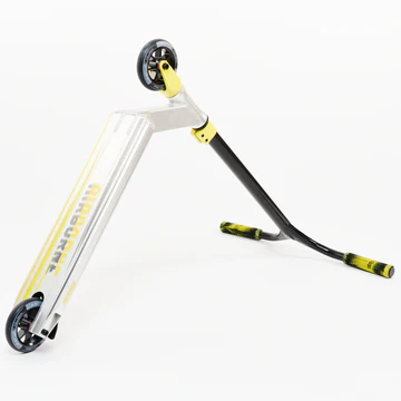 Dominator Airborne V2 Pro Scooter - Image 9