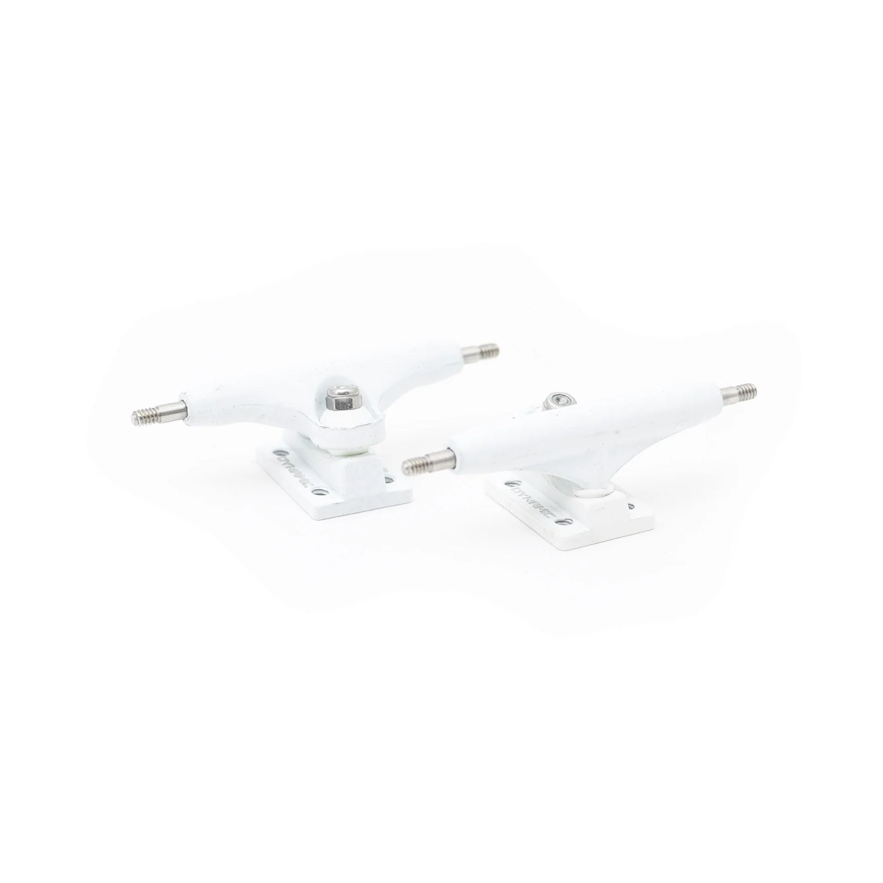 Dynamic Fingerboard Special Edition V2 Trucks - 32mm - Image 6