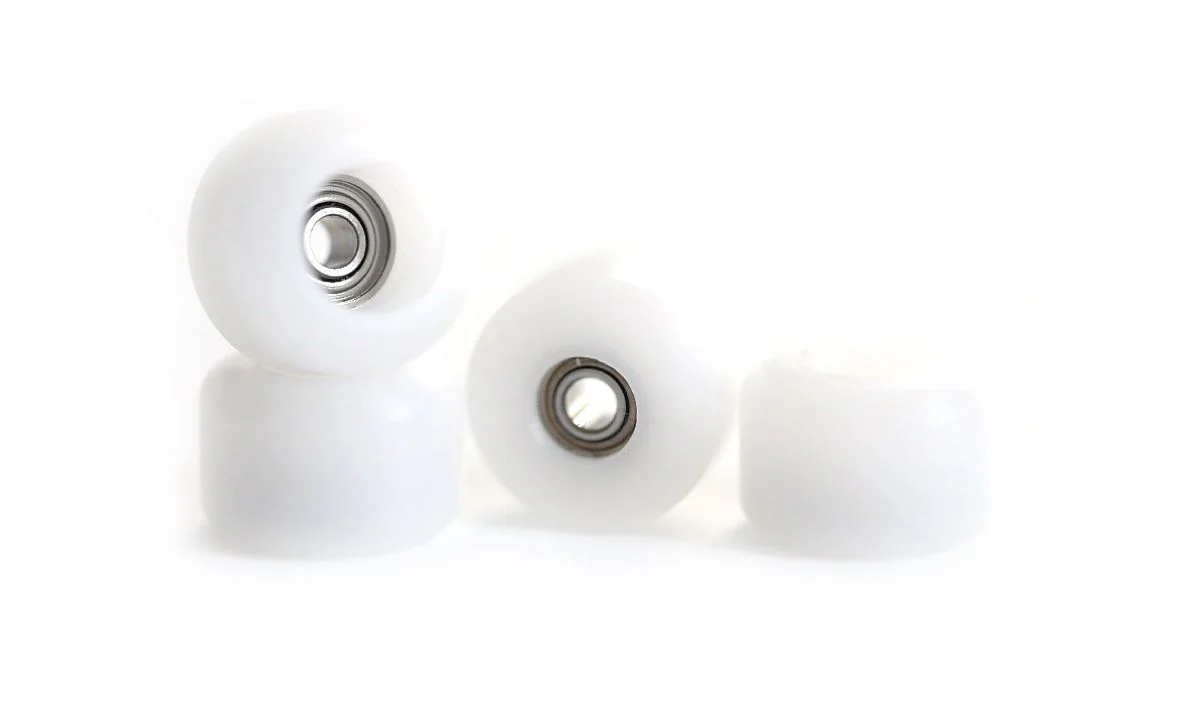 FlatFace Fingerboard G4 Bearing Wheels - White - Image 5