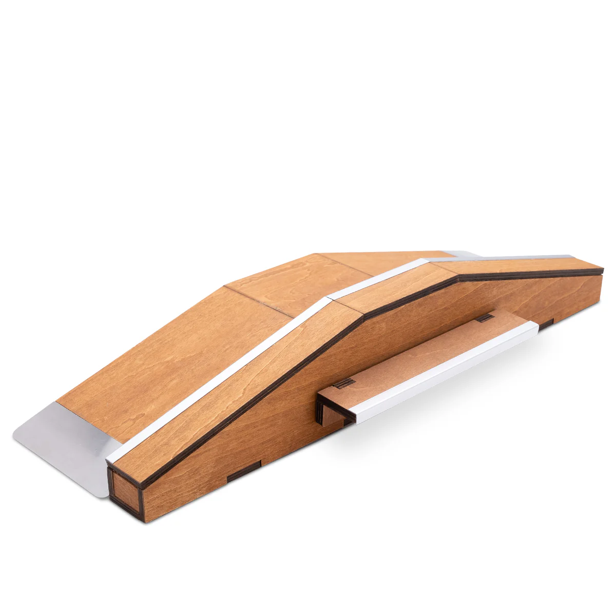GGC Fingerboard Ramp - Bank - Image 2