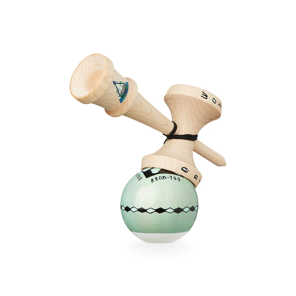 Krom Yua Signature Kendama - Image 3