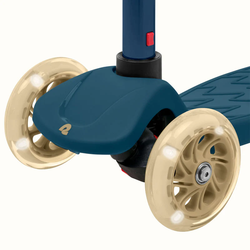 Retrospec Chipmunk Plus Kick Scooter w/Seat - Image 15