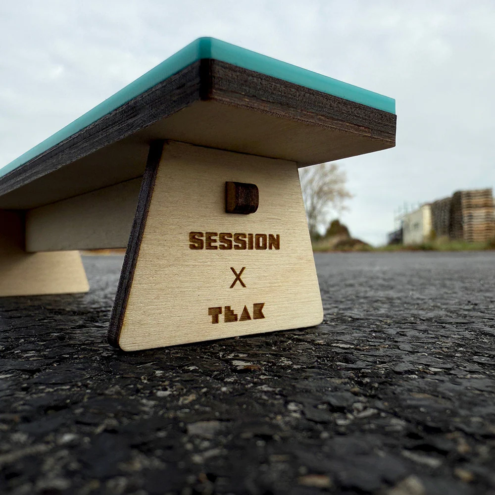 Teak Tuning Fingerboard Ramp - The Bench w/ Acrylic Surface - Image 3