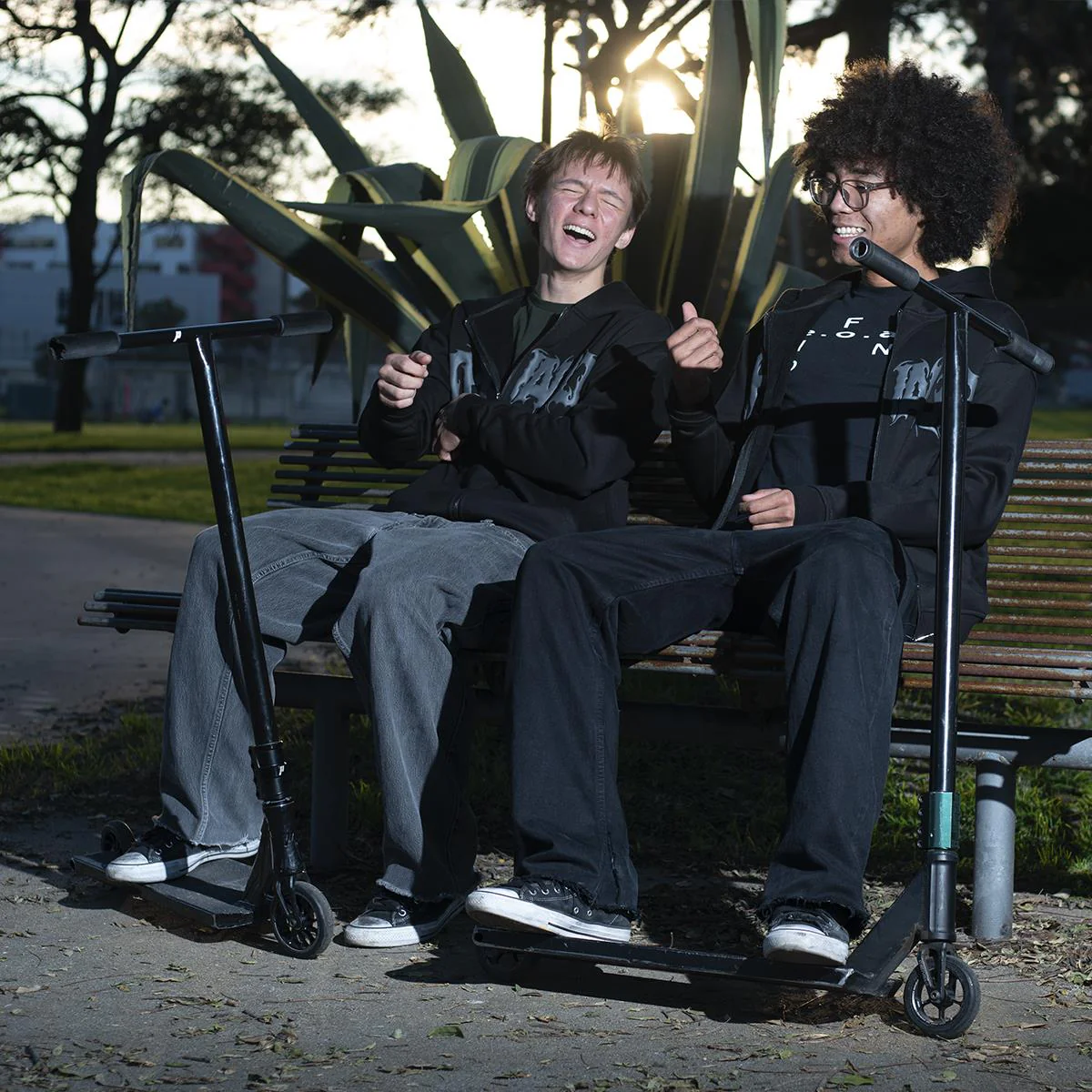 TV Split Thorn Zip Up Hoodie - Image 4