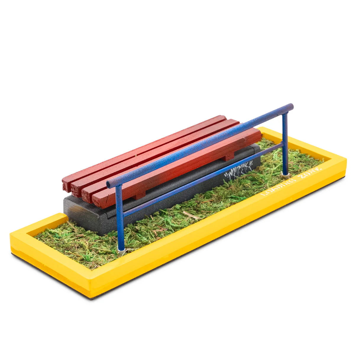 WhytMykConcrete Fingerboard Ramp - Bench Spot with Rail - Image 2