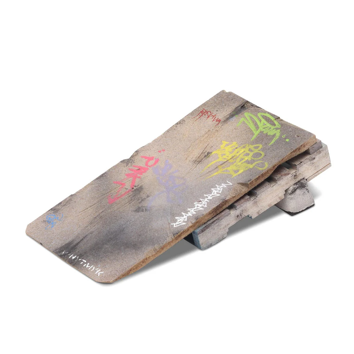 WhytMykConcrete Fingerboard Ramp - D.I.Y Pallet Kicker - Image 2