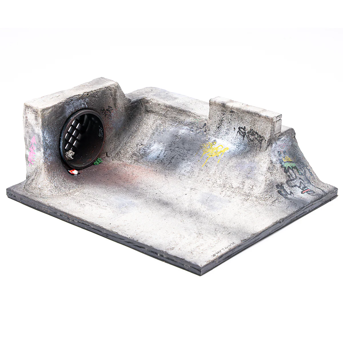 WhytMykConcrete Fingerboard Ramp - Mini Ditch - Image 2