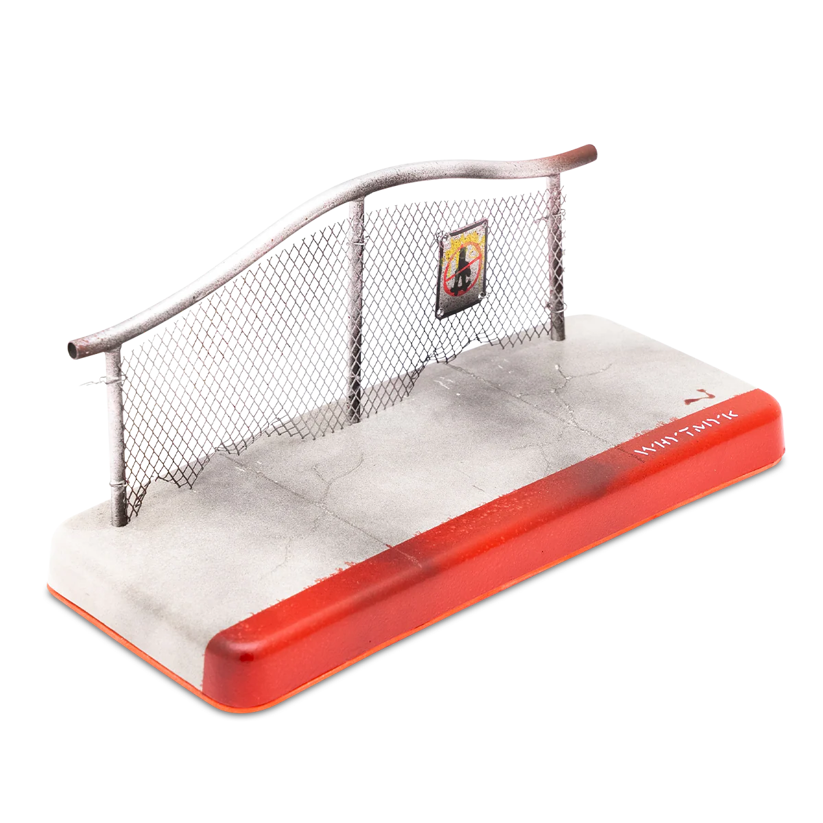 WhytMykConcrete Fingerboard Ramp - Wave Fence with Sidewalk - Image 2